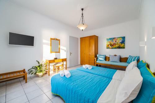 Aroma Azalea Studios & Apartments