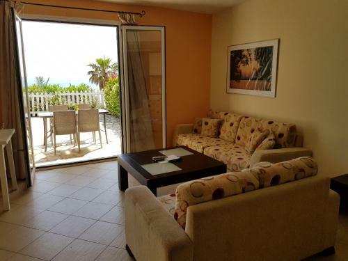 Corfu Glyfada Holiday Apartment 22