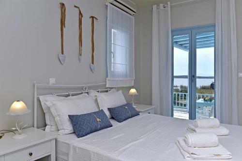 Tonia Apartments Paros