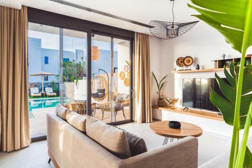 Nagia Luxury Family Villas