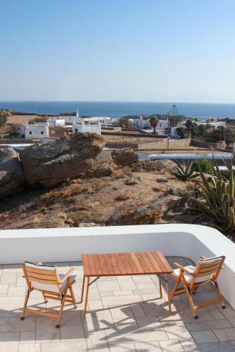 Traditional Spacious Villa With Amazing Sea View
