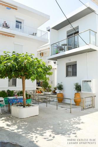 Haraki Endless Blue Luxury Apartments
