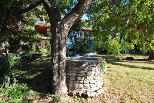 Villa Theodora View Apartments Zeys