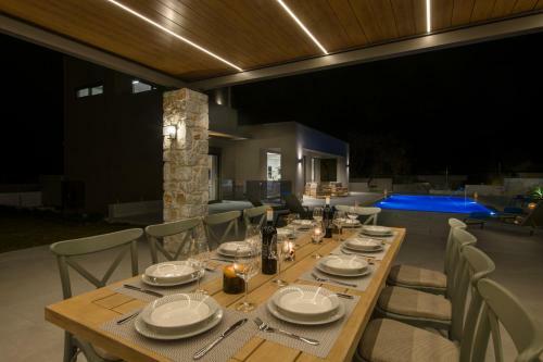 Imperium Luxury Villas-sauna, Jacuzzi & Heated Pool