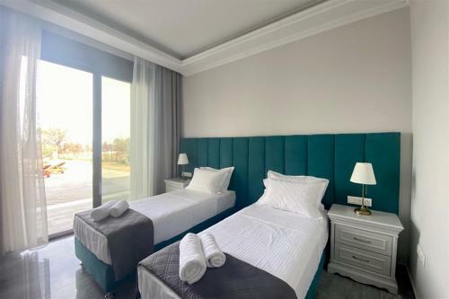 Epavli Alexandros Luxury Villa