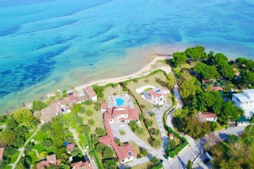 Epavli Alexandros Luxury Villa