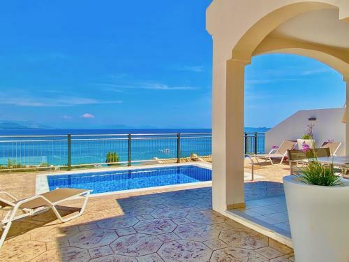 Luxury Villa Akti Barbati 1 With Private Pool