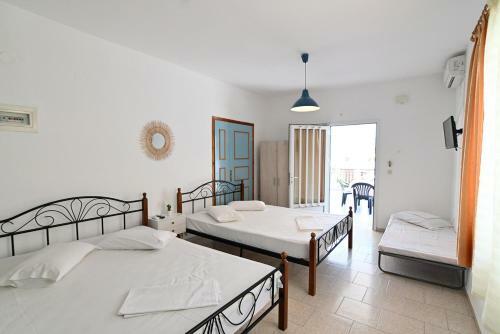 Hotel Kostas Goulopoulos Rooms