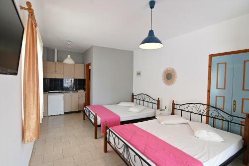 Hotel Kostas Goulopoulos Rooms