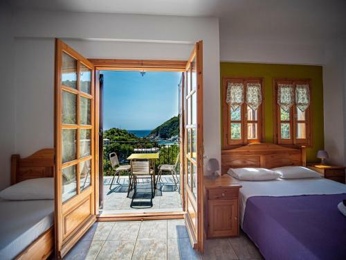 Olive House In Damoucharu With A Sea View