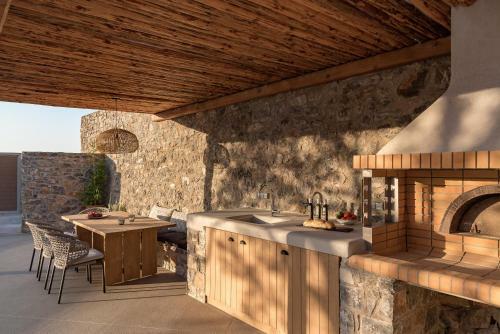 Villa Isla Beach House, A Timeless Retreat!