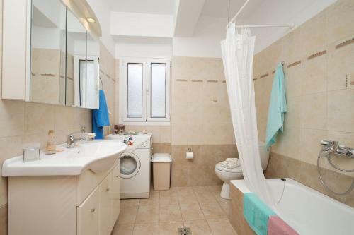 Kalliopi's Home
