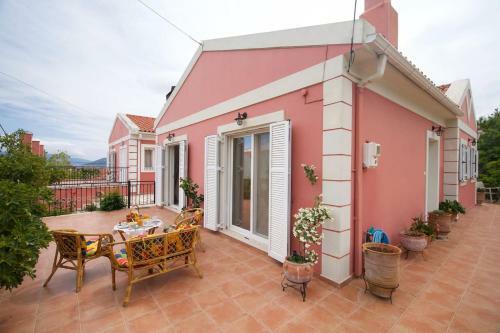 Kalliopi's Home