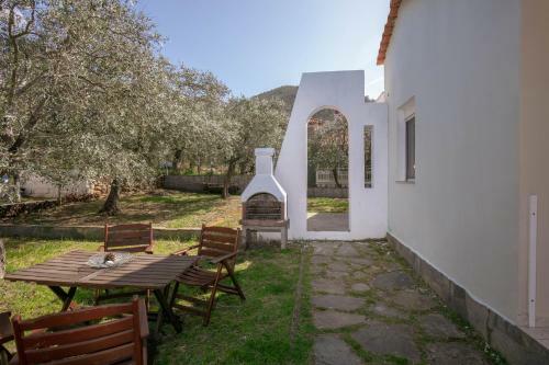Olive & Mare Apartments