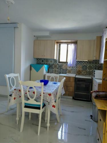 Sissy Apartments By The Sea