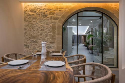 Casa D'irene Deluxe Hotel