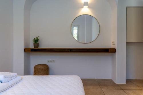 Villa La Chapelle Est In Tinos