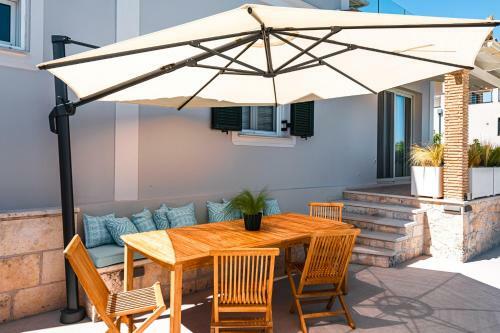 Villa Aithra Country House