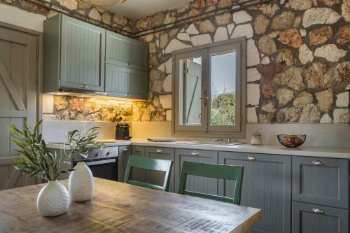 Ploes Luxury Cottages