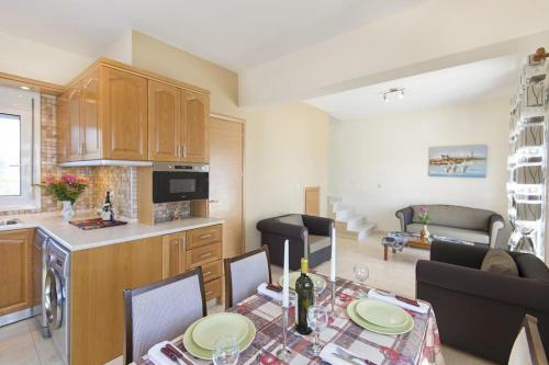 White Pearl Villa Gennadi
