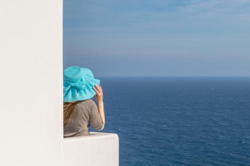 Aigeis-milos Suites