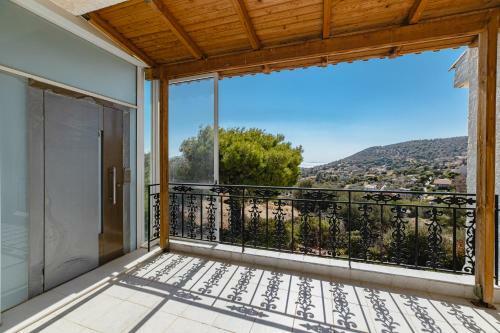 Villa Maraki - Attica Riviera