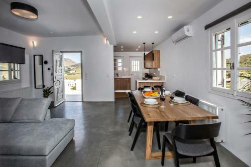 Villa Family Home