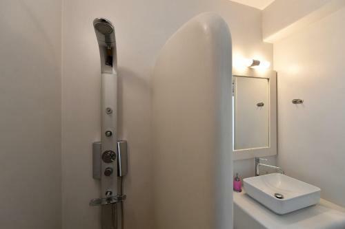 Luxurious Villa Seirios