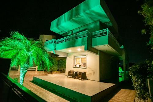 Mikas Villa Near Ialysos Beach