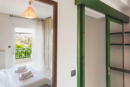 Apartamento Holiday Nest & Parking