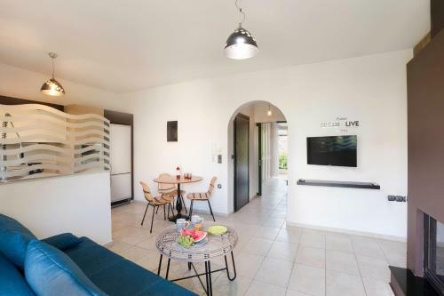 Apartamento Holiday Nest & Parking