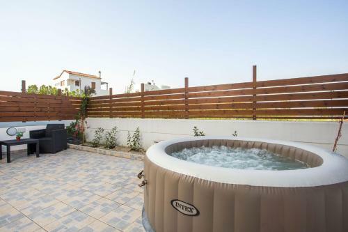 Megat Jacuzzi Seaside Apartment