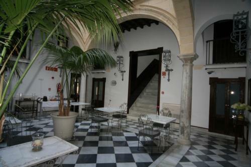 Hostal Palacio San Bartolom�