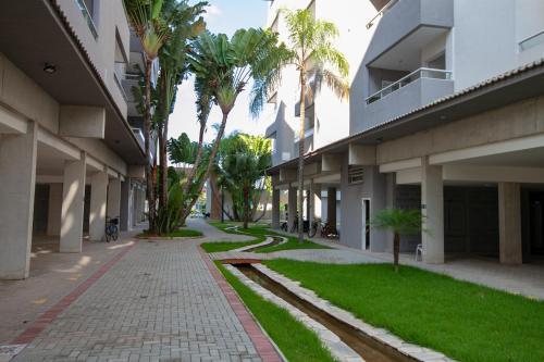 Apartamento Ubatuba, Ar, Varanda Gourmet, Piscinas E 300mt Praia