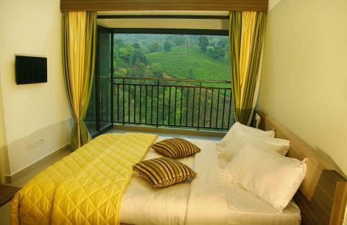 Hotel Thaza Peak View Resort