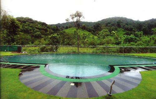 Hotel Thaza Peak View Resort