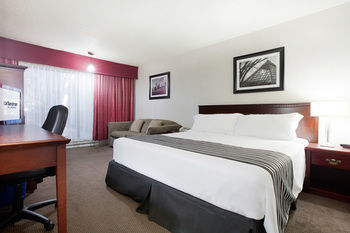 Hotel Sandmanedmonton West