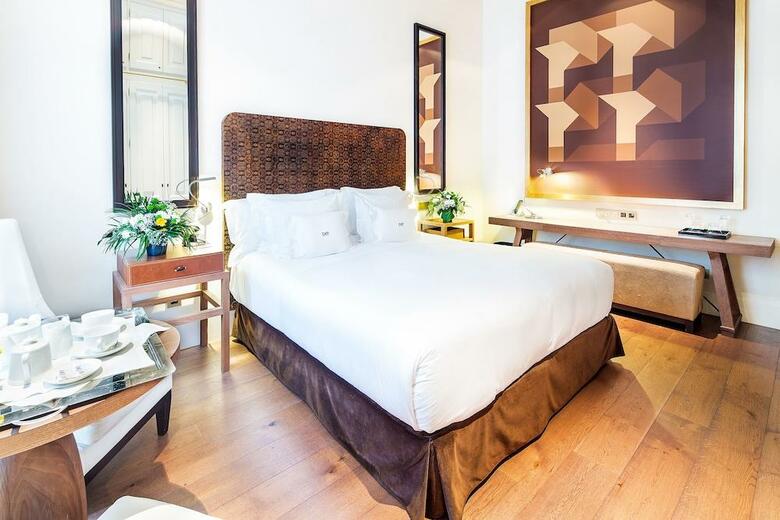 Hotel Do Pla�a Reial G.l.
