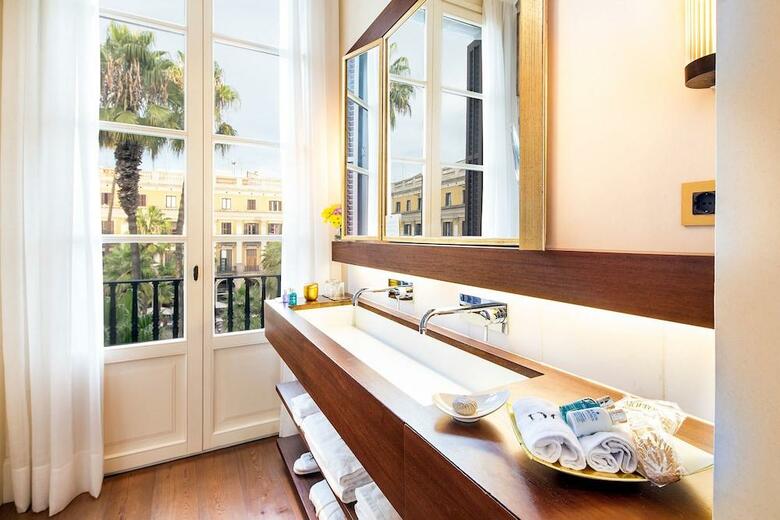 Hotel Do Pla�a Reial G.l.