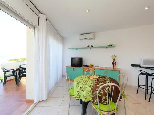 Apartment Palmiers Viii Llan��