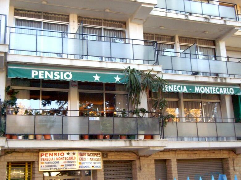 Hostal Pensi�n Venecia Y Montecarlo