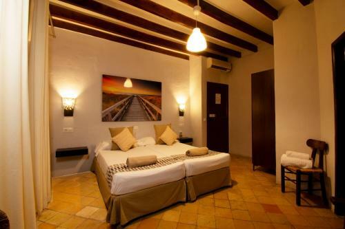 Hotel S�hostal D�esporles