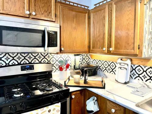 Cheerful Residential House With All Yours Needs.