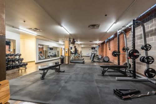 Apartamento 2br 2ba Spacious Historic Loft With Gym By Envitae