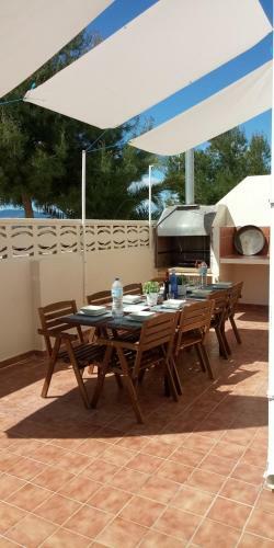 Apartamento Corinto Playa, Piscina, Wifi,2 Terrazas, Barbacoa,tranquilo