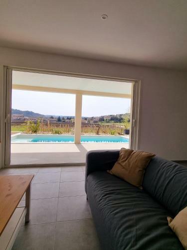 Goudargues Villa Toute �quip�e, 300m Du Centre.