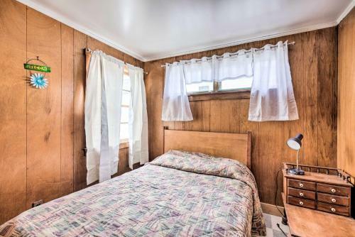 Cozy Hampton Cottage With Bbq - Walk To Ocean!