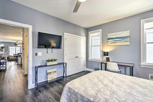 Chic Getaway With Hot Tub - Half-mi To Beach!