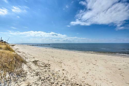 Cozy Villas Cottage With Deck, 1 Block To Beach