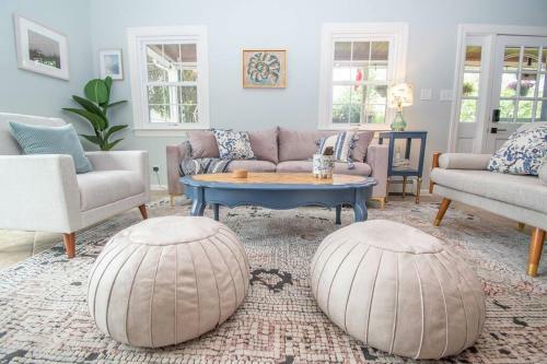 Gorgeous Historic Victorian With 8 Bedroom/4 Baths